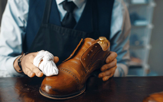 entretien nettoyage chaussure cuir